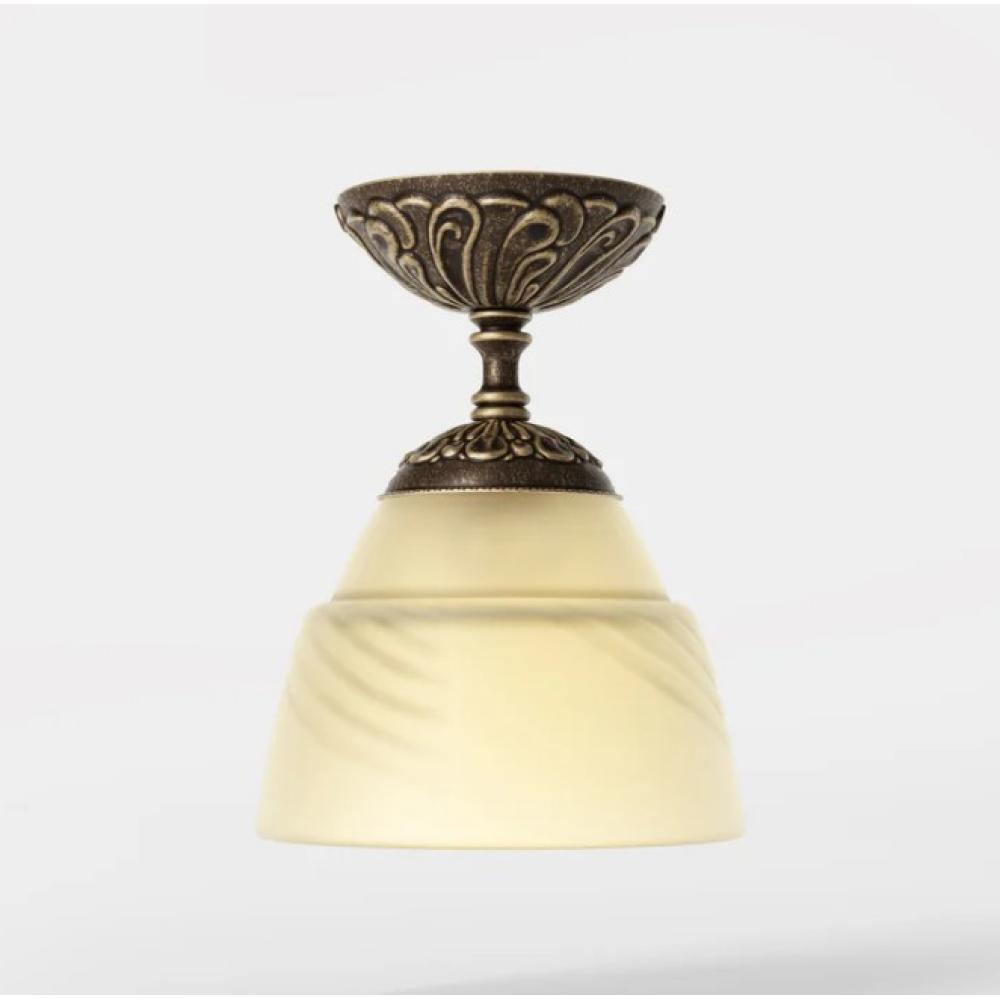 klasszikus rez mennyezeti lampa borostyan uveg mediterran polgari elegans alacsony belmagassag haloszoba folyoso lakas.jpg